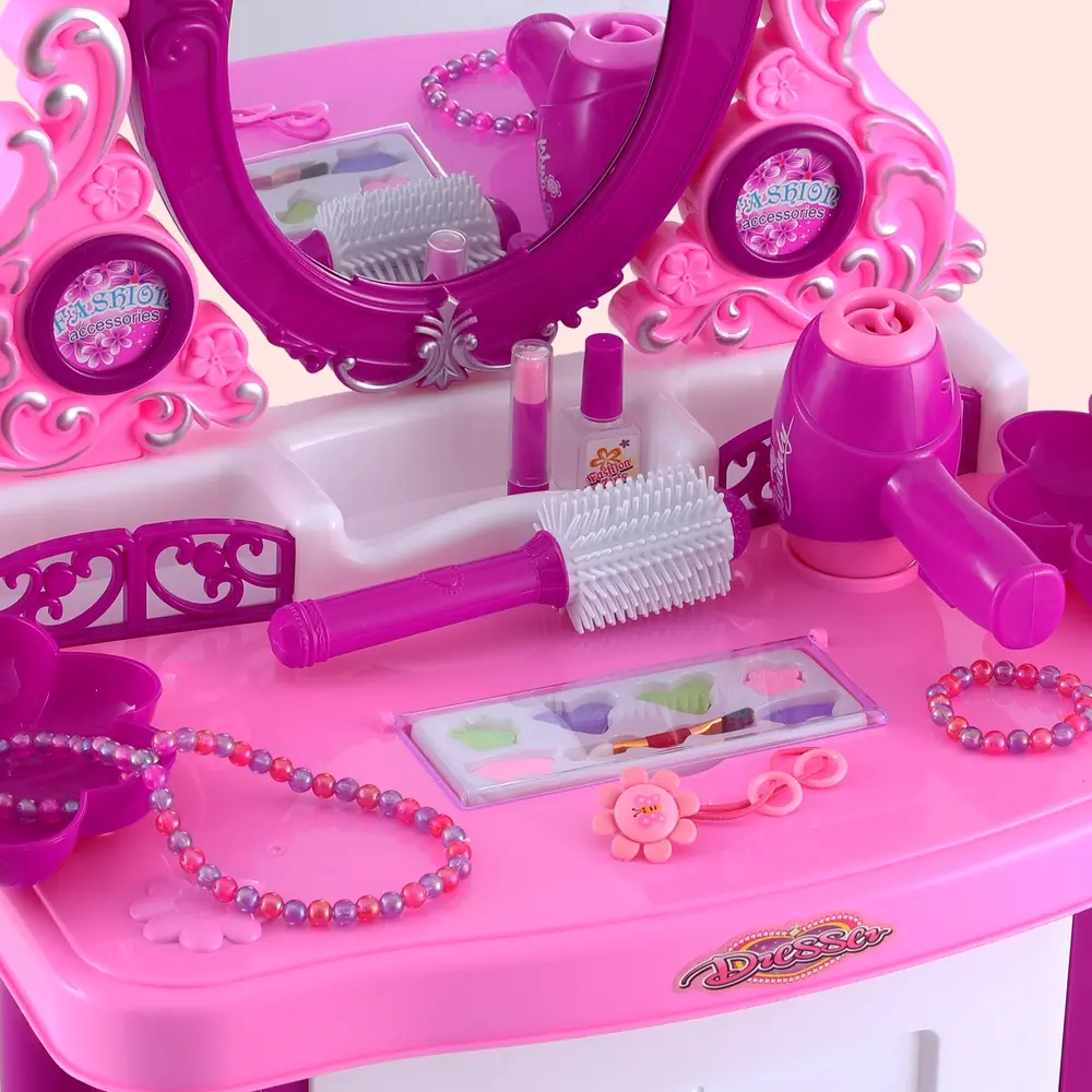 PLAY-MAKEUP-30-4862-05.webp